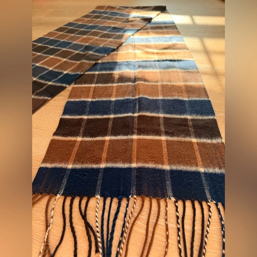 NWOT NEW 100% Scottish Cashmere Tartan Scarf Made in Scotland Unisex 70”